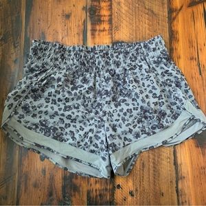 Athleta mesh racer 4” short